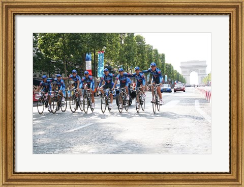 Framed Liberty Seguros, Campos Eliseos, Tour de Francia 2005 Print