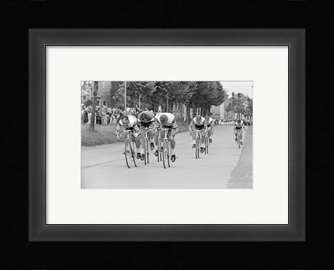 Framed Tour de france 1966 Print