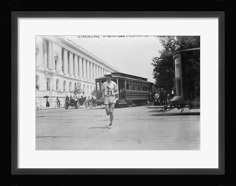 Framed Elphinstone Winning Washington Marathon Print