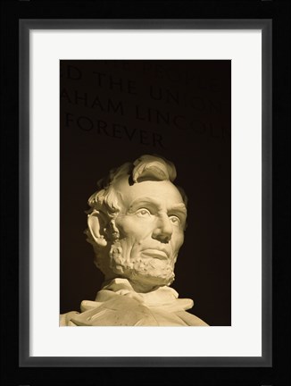 Framed High section view of a statue, Lincoln Memorial, Washington DC, USA Print
