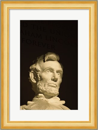 Framed High section view of a statue, Lincoln Memorial, Washington DC, USA Print