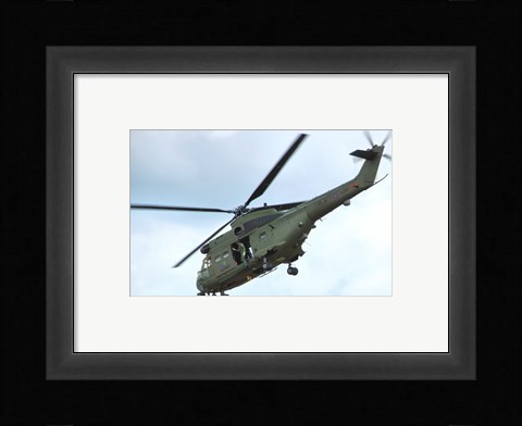 Framed RAF Westland SA-330E Puma HC1 Print