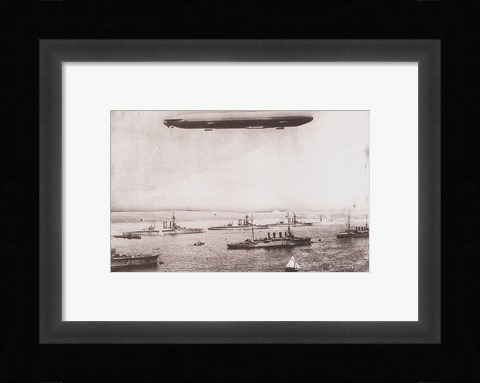 Framed Zeppelin - B&amp;W in the air Print