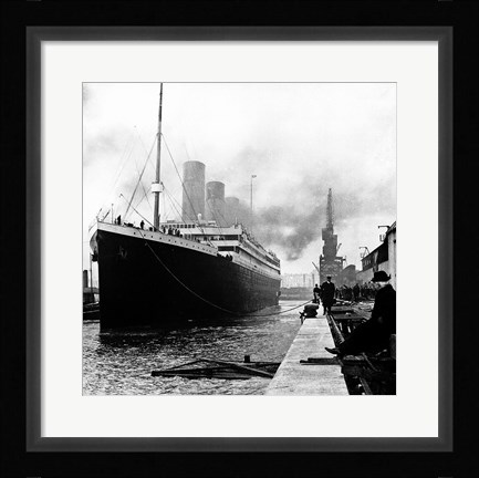 Framed Titanic at the docks of Southampton Print
