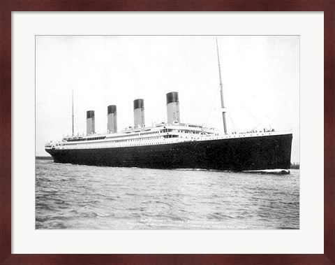 Framed Titanic B&amp;W Print