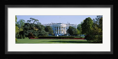 Framed Lawn in front of a government building, White House, Washington DC, USA Print