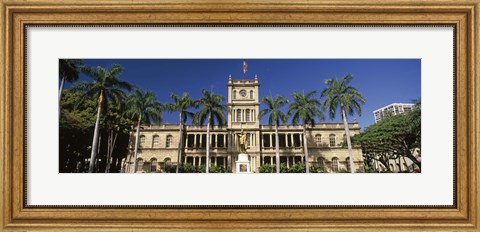 Framed Facade of a government building, Aliiolani Hale, Honolulu, Oahu, Honolulu County, Hawaii, USA Print