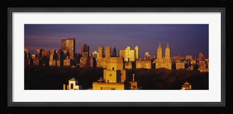 Framed Sun reflecting off buildings in Manhattan, New York City Print