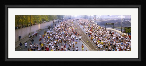 Framed Crowd running in a marathon, Chicago Marathon, Chicago, Illinois, USA Print