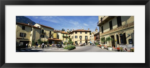 Framed Tourists Sitting At An Outdoor Cafe, Menaggio, Italy Print