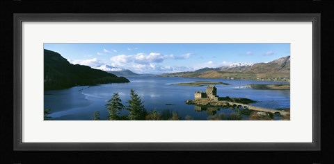 Framed Eilean Donan Castle Scotland Print