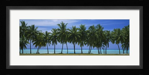 Framed Palms &amp; lagoon Aitutaki Cook Islands Print