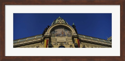 Framed Low Angle View of the Municipal House, Prague, Czech Republic Print