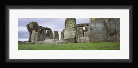 Framed Rock formations of Stonehenge, Wiltshire, England Print