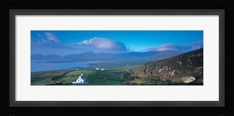 Framed High angle view of a cottage in a field near a bay, Allihies, County Cork, Munster, Republic of Ireland Print
