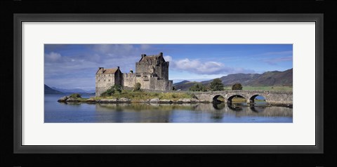 Framed Castle on an island, Eilean Donan, Loch Duich, Dornie, Highlands Region, Scotland Print