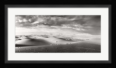 Framed Sahara Desert landscape, Morocco (black and white) Print