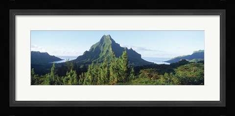 Framed Mountains at a coast, Belvedere Point, Mont Mouaroa, Opunohu Bay, Moorea, Tahiti, French Polynesia Print