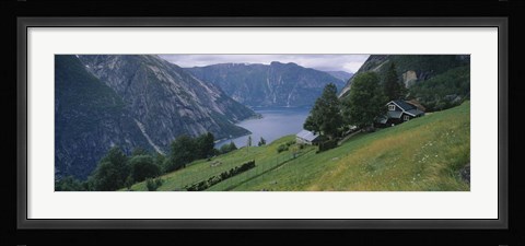 Framed High angle view of a river surrounded by mountains, Kjeasen, Eidfjord, Hordaland, Norway Print