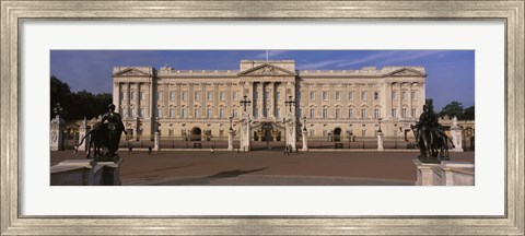 Framed View Of The Buckingham Palace, London, England, United Kingdom Print