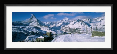 Framed Group of people skiing near a mountain, Matterhorn, Switzerland Print