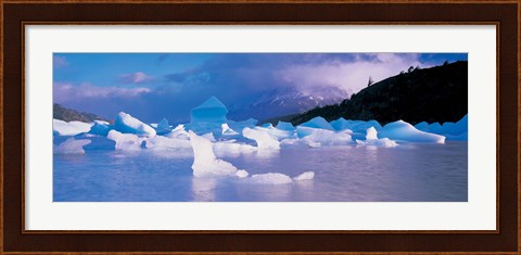 Framed Icebergs floating on water, Lago Grey, Patagonia, Chile Print