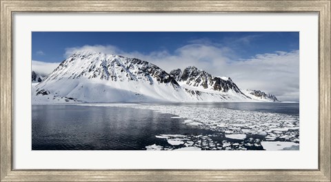Framed Ice floes on water with a mountain range in the background, Magdalene Fjord, Spitsbergen, Svalbard Islands, Norway Print