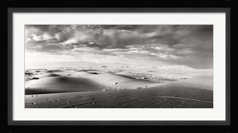 Framed Sahara Desert landscape, Morocco (black and white) Print