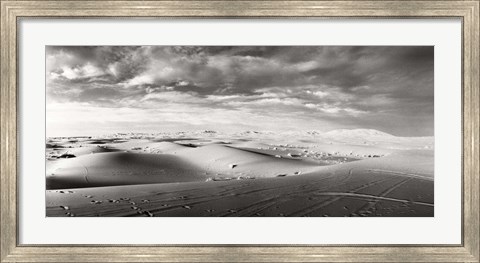 Framed Sahara Desert landscape, Morocco (black and white) Print