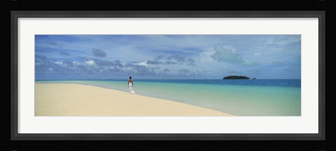 Framed Woman in distance on sandbar, Aitutaki, Cook Islands Print