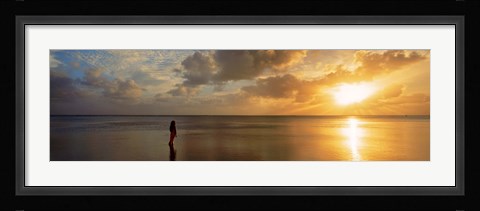 Framed Woman standing on sandbar looking at sunset, Aitutaki, Cook Islands Print