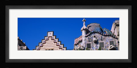 Framed Low angle view of a building, Casa Batllo, Passeig De Gracia, Barcelona, Catalonia, Spain Print