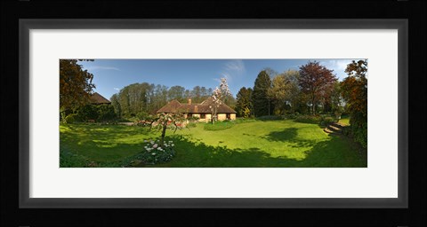 Framed Millstream cottages, Egerton, Kent, England Print
