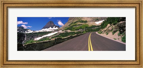 Framed Going-to-the-Sun Road at US Glacier National Park, Montana, USA Print