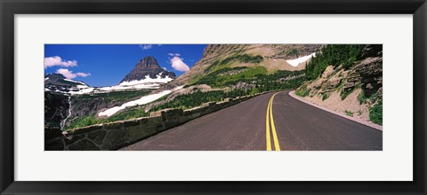 Framed Going-to-the-Sun Road at US Glacier National Park, Montana, USA Print