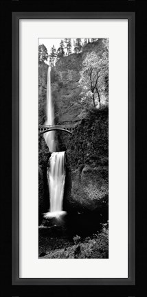 Framed Footbridge in front of a waterfall, Multnomah Falls, Columbia River Gorge, Multnomah County, Oregon (black and white) Print