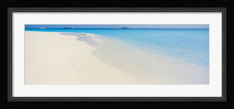 Framed Laguna Maldives Print