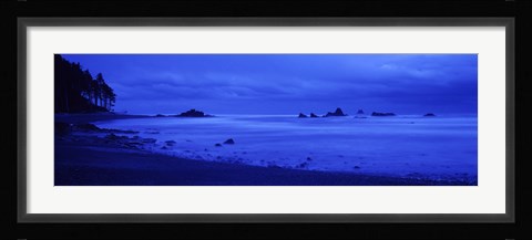 Framed Surf on the beach, Ruby Beach, Olympic National Park, Olympic Peninsula, Washington State, USA Print