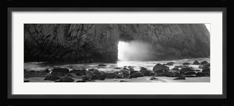 Framed Rock formation on the beach in black and white, Big Sur, California Print