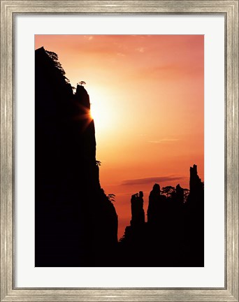 Framed Sunburst on Craggy Huangshan Peaks, Anhui, China Print