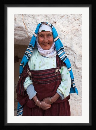 Framed Tunisia, Ksour Area, Matmata, older Berber woman Print