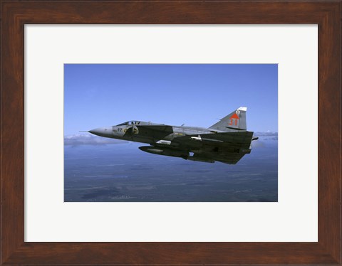 Framed Saab JA 37 Viggen fighter of the Swedish Air Force Print