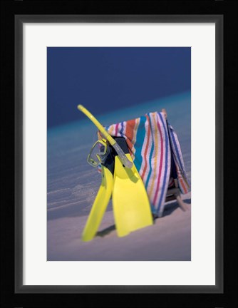 Framed Indian Ocean, Maldive islands, Snorkel gear Print