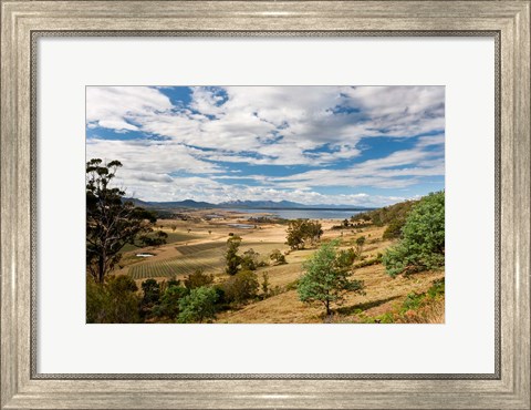Framed Great Oyster Bay, Freycinet, Tasmania, Australia Print