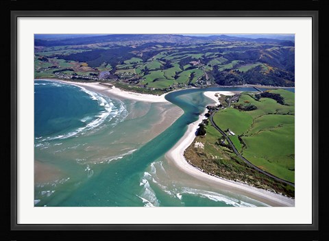 Framed Taieri Mouth, South of Dunedin, New Zealand Print