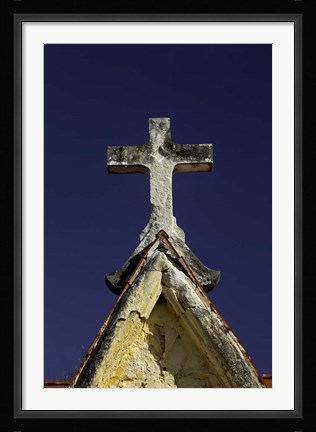 Framed Old cross atop mausoleum, Necropolis Colon, in Vedado, Havana, Cuba Print