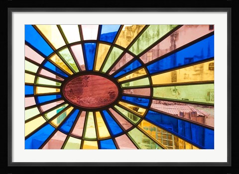 Framed Cuba, Havana, Palacio de la Artesania, glass Print