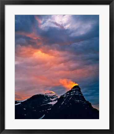 Framed Alberta, Mt Chephren, Sunset light in Banff NP Print