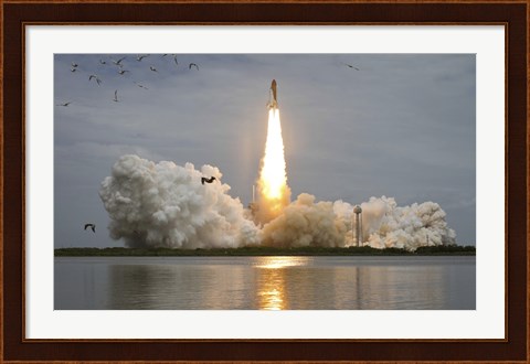 Framed Space shuttle Atlantis lifts off from the Kennedy Space Center, Florida Print