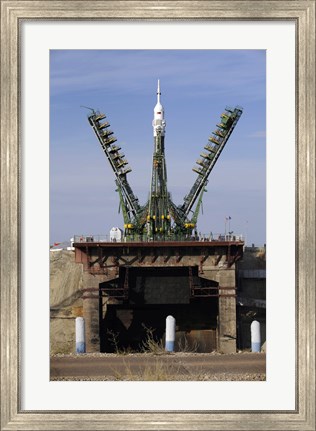 Framed Soyuz TMA-13 spacecraft Arrives at the Launch Pad at the Baikonur Cosmodrome in Kazakhstan Print